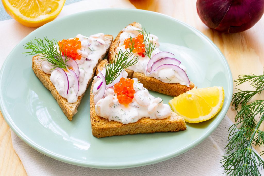 Przepis na tost Skagen