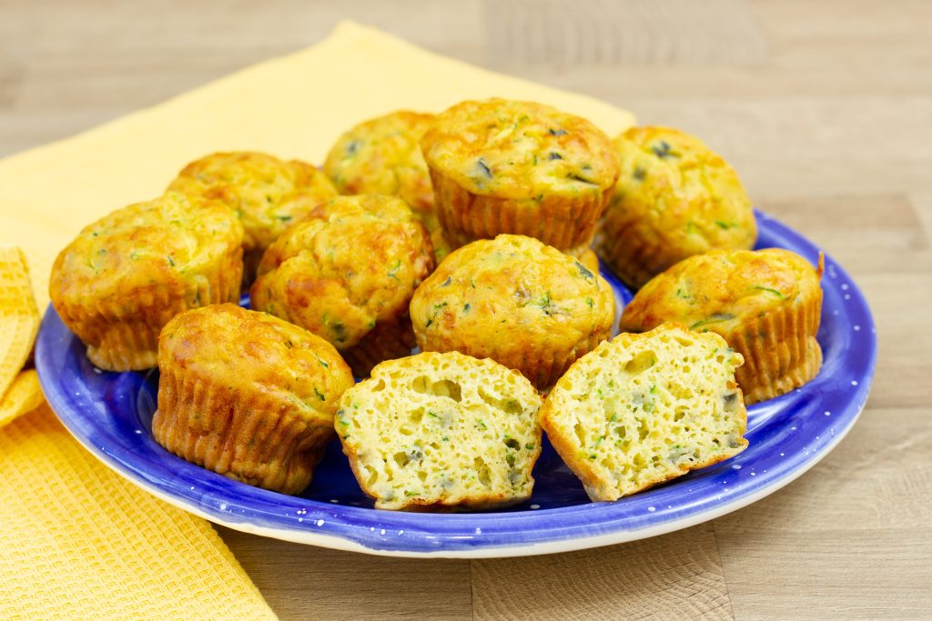 Przepis na muffiny z serem i cukinią