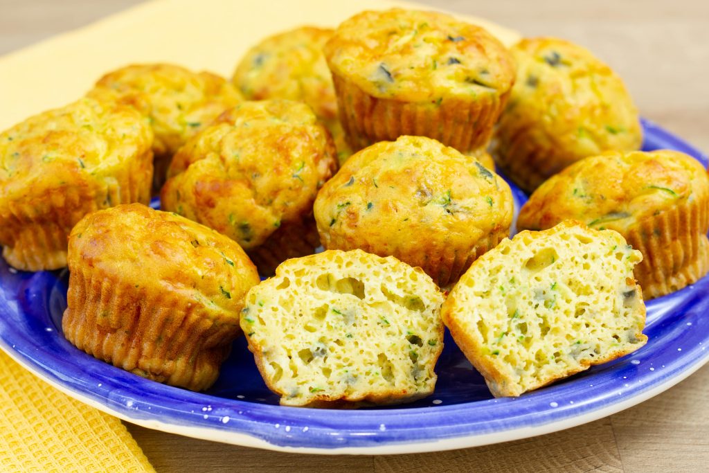 Przepis na muffiny z serem i cukinią