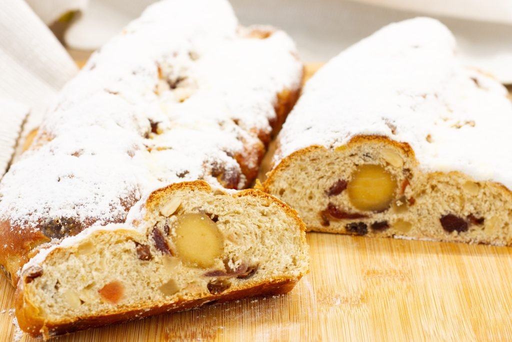 Przepis na Stollen czyli świąteczny chleb niemiecki
