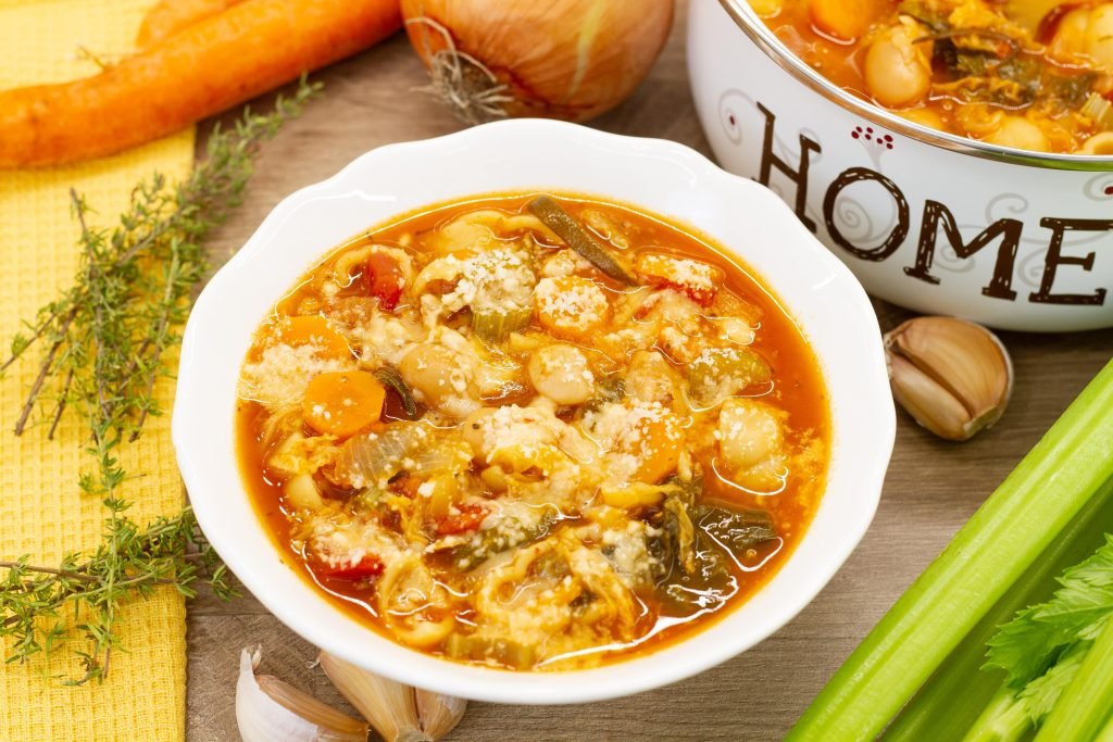 Przepis na zupę Minestrone